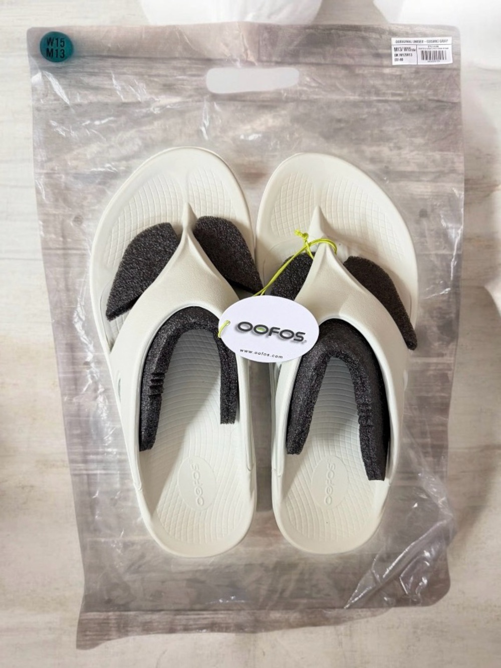 OOFOS Unisex Cosmic Gray Sandals - Picture 2 of 6